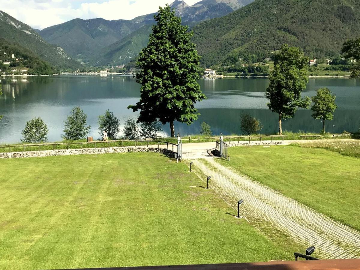 Belvilla By Oyo Villa Etti Bilo - Fronte Lago Molina di Ledro Exterior photo